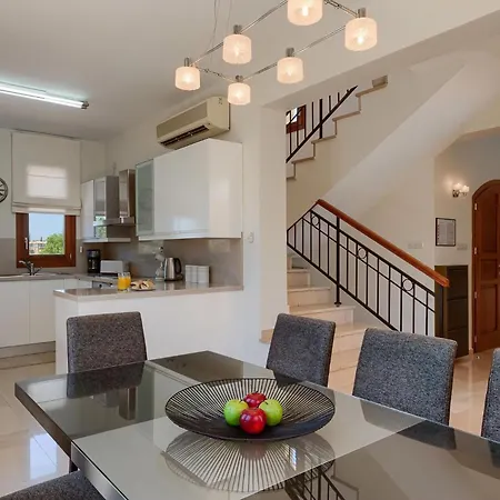 Aphrodite Hills Superior Superior 0336 Air Conditioning 4 Bedrooms Villa *