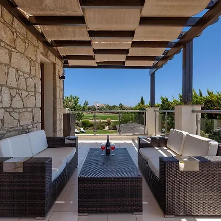 Villa Aphrodite Hills Superior Superior 0336 Air Conditioning 4 Bedrooms *