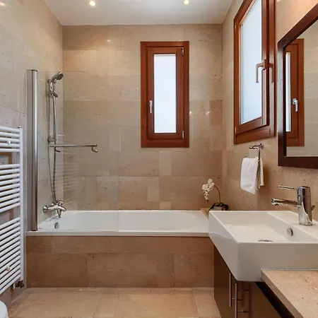 Aphrodite Hills Superior Superior 0336 Air Conditioning 4 Bedrooms